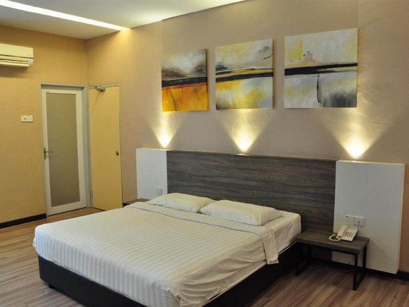 Frazel Inn Hotel Парит Бунтар Екстериор снимка