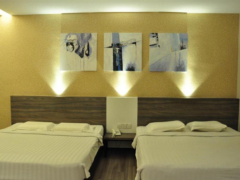 Frazel Inn Hotel Парит Бунтар Екстериор снимка