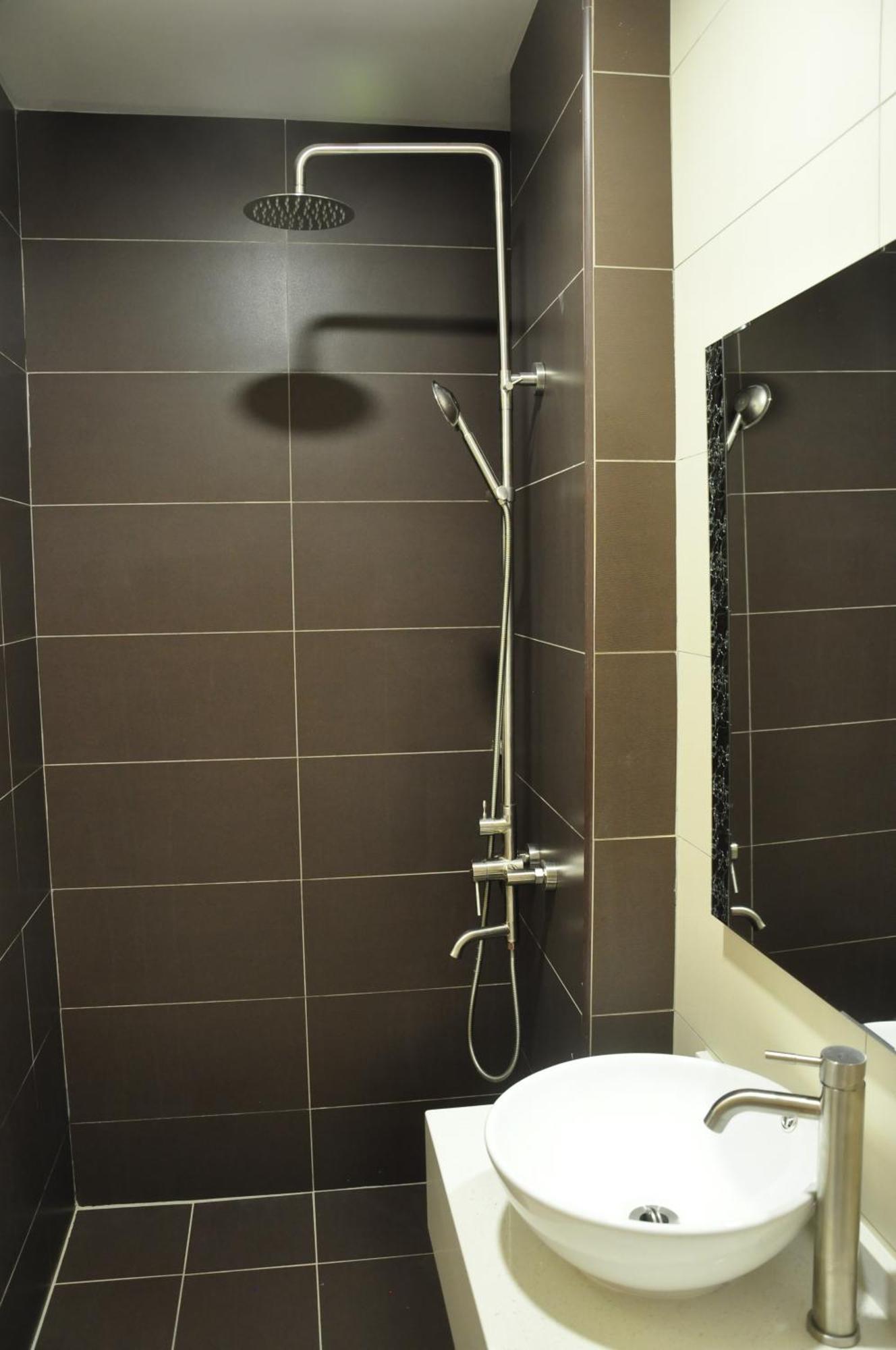 Frazel Inn Hotel Парит Бунтар Екстериор снимка