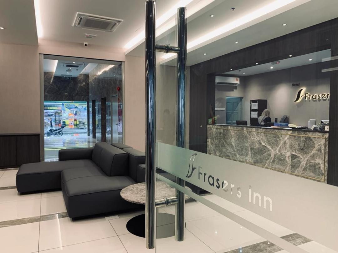 Frazel Inn Hotel Парит Бунтар Екстериор снимка